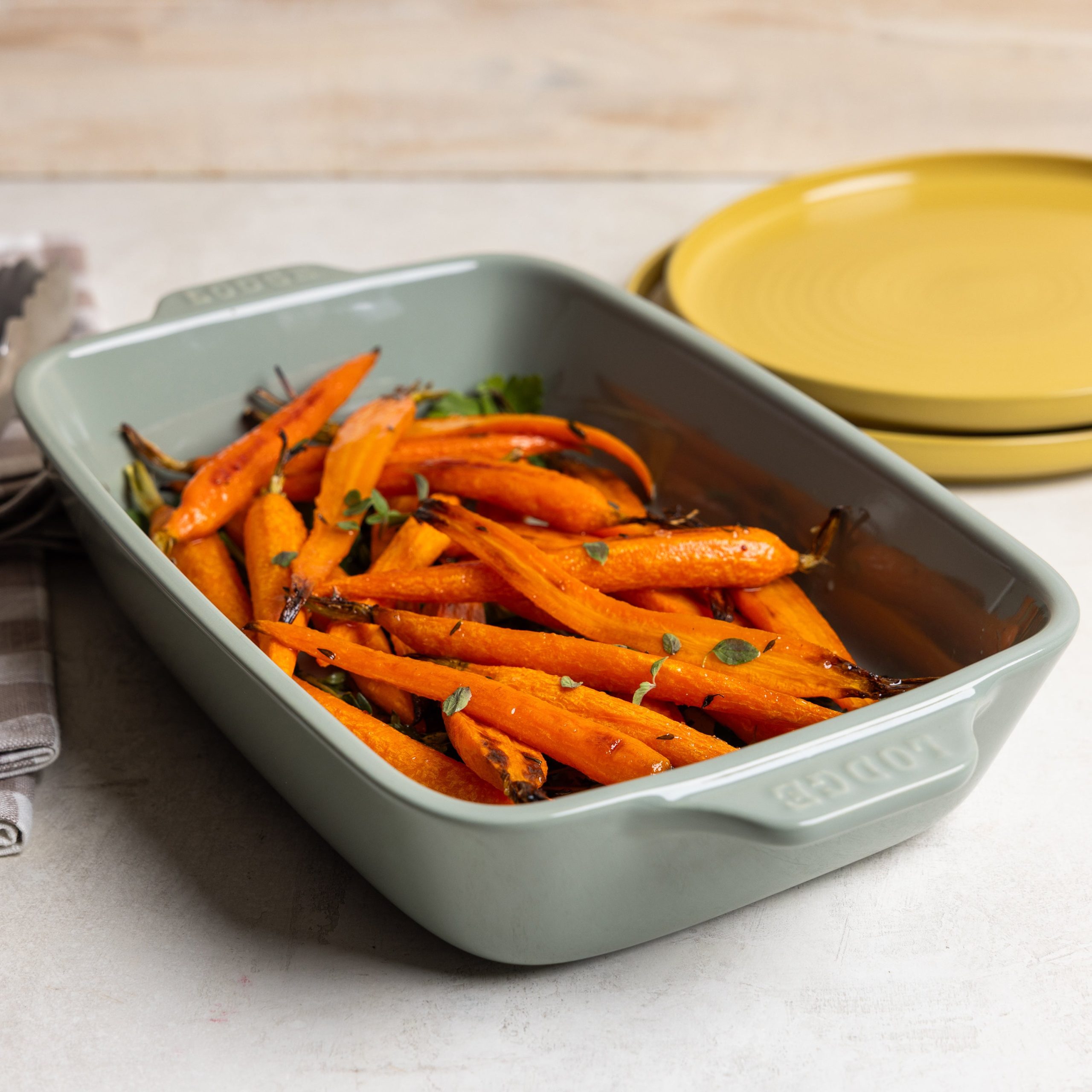 Medium Stoneware Casserole Dish. 11 x 7.5 Inch - Image 16