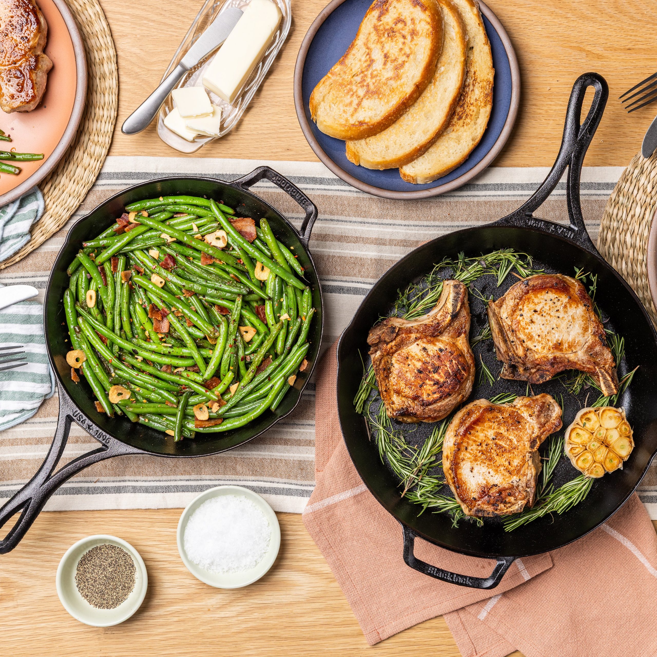 Blacklock Lightweight Cast Iron Skillet Set - Image 6