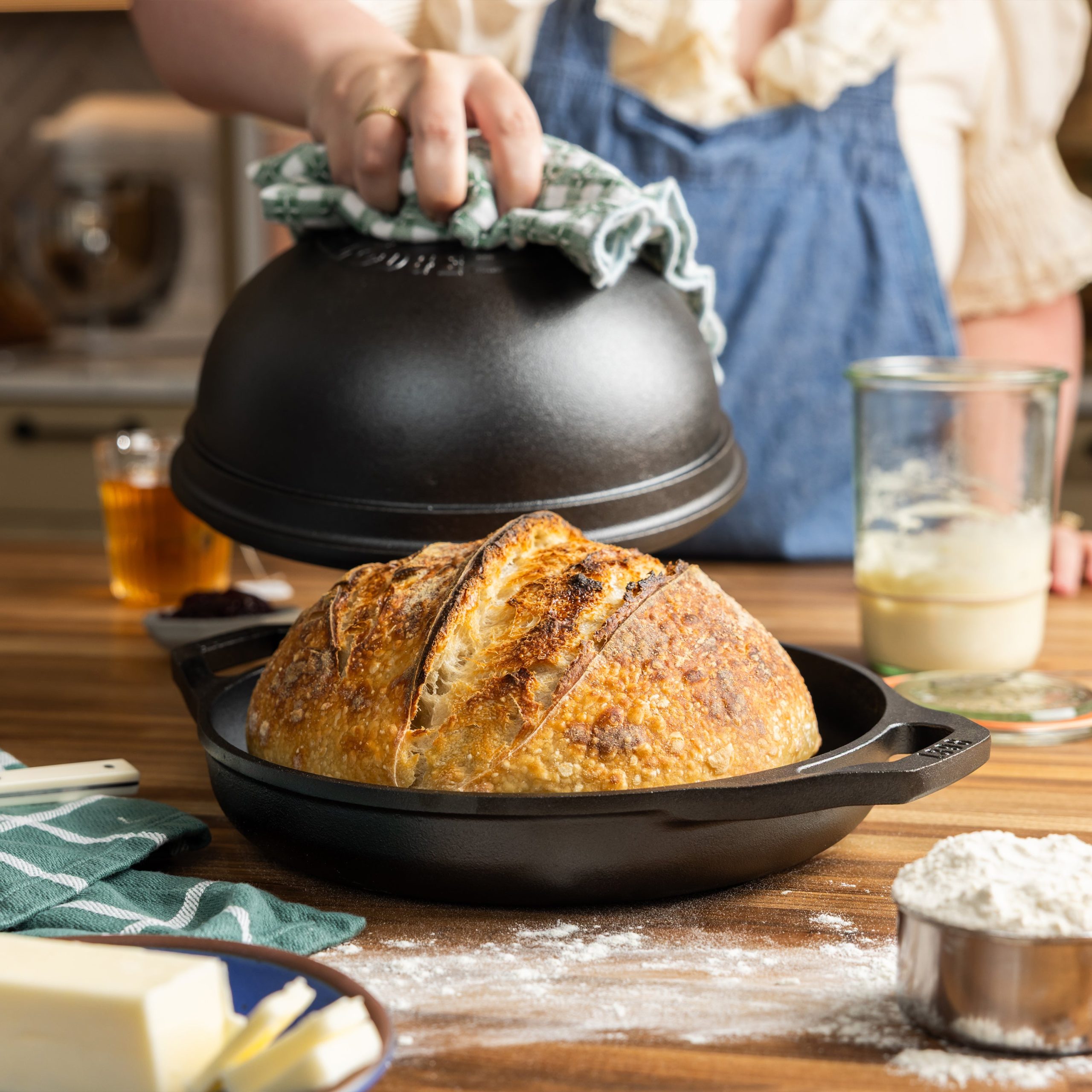 Chef Collection™ Seasoned Cast Iron Bread Oven - Image 6