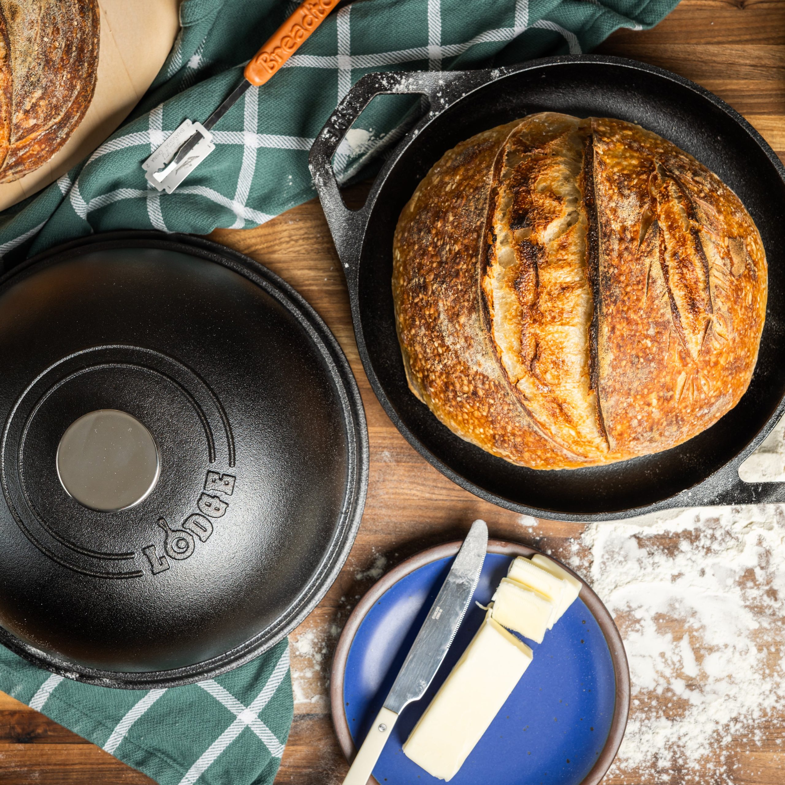 Chef Collection™ Seasoned Cast Iron Bread Oven - Image 5