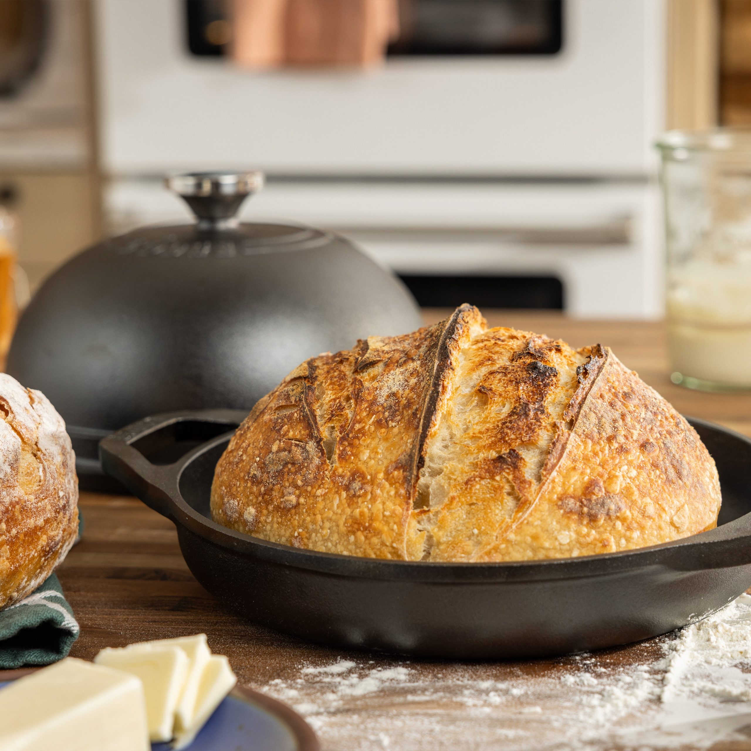 Chef Collection™ Seasoned Cast Iron Bread Oven - Image 4